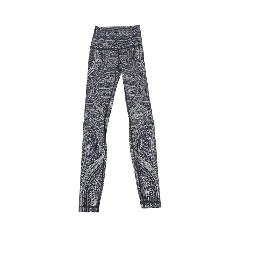 Lululemon High Times Pant Women Size 4 Black White Paisley Tribal Yoga Leggings